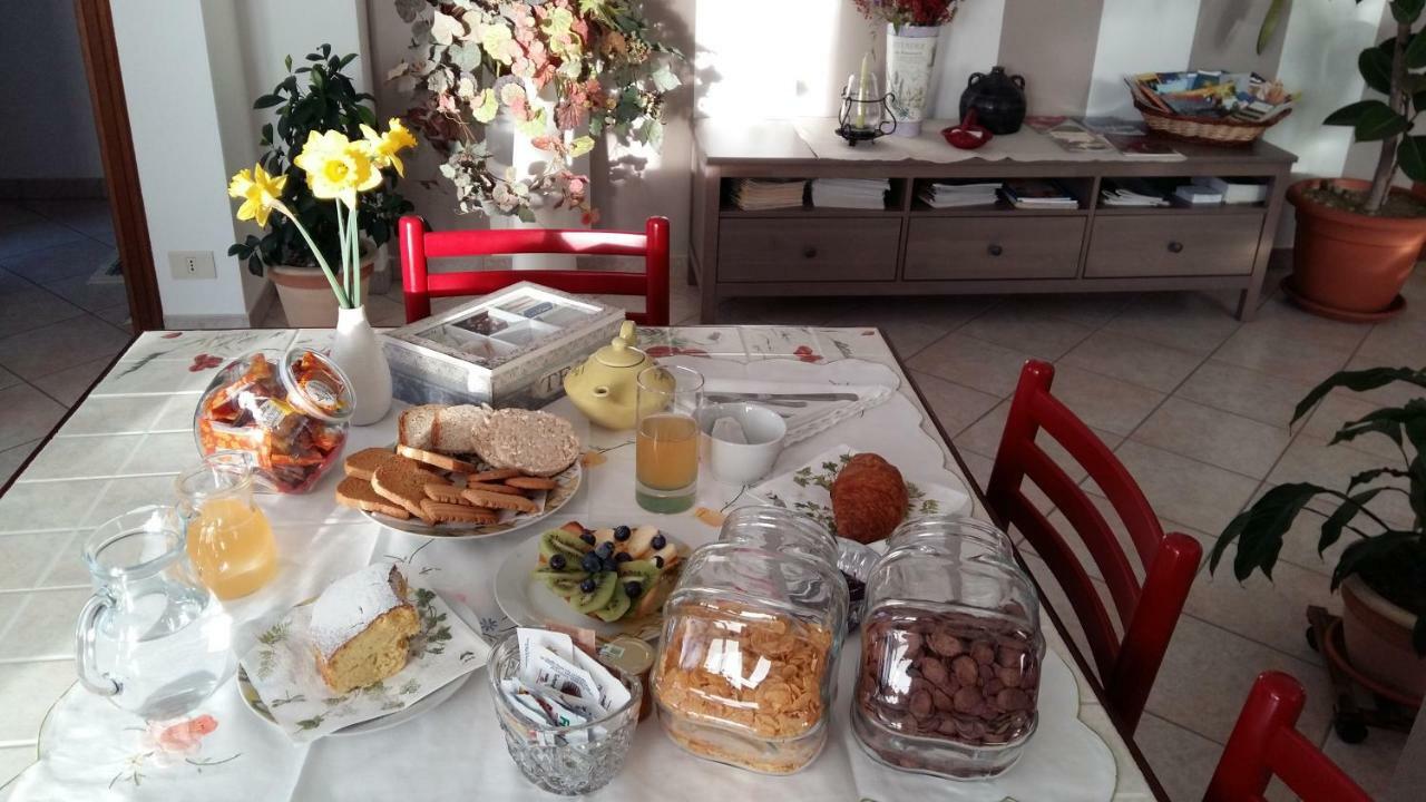I 99 Ulivi Bed & Breakfast Cavour Dış mekan fotoğraf