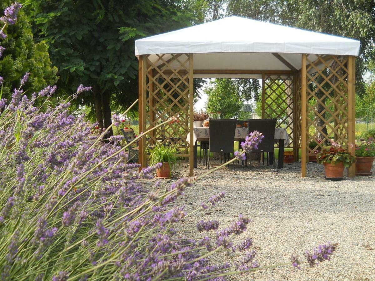 I 99 Ulivi Bed & Breakfast Cavour Dış mekan fotoğraf